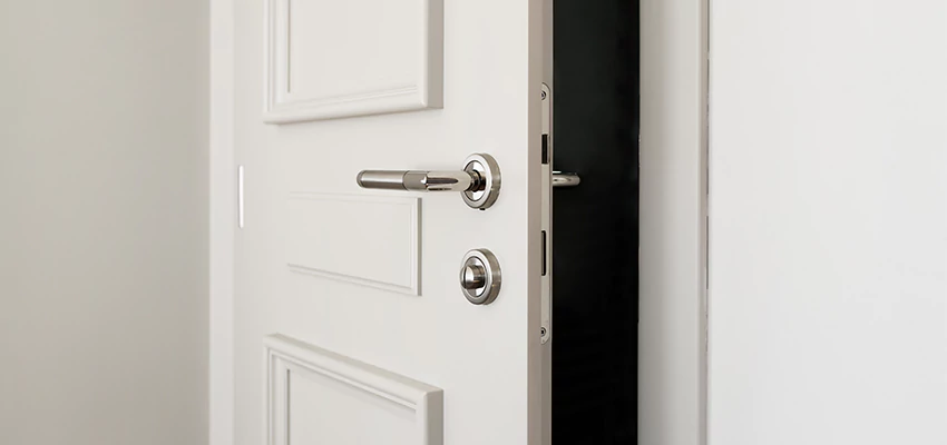 Folding Bathroom Door With Lock Solutions in Mead Valley, CA
